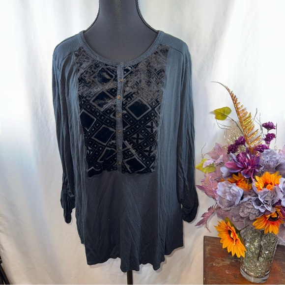 Lucky Brand Tops - Lucky Brand 1X Black Henley Top Velvet Burnout Geo Boho Long Sleeve